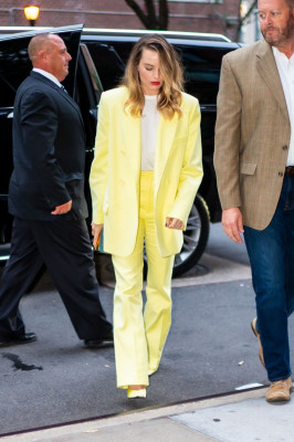 Margot Robbie - Out in New York 10/06/2019