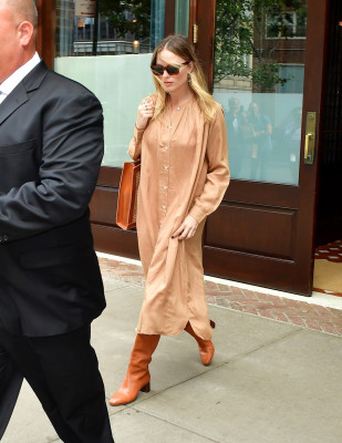 Margot Robbie Leaving her hotel in New York 10/07/2019