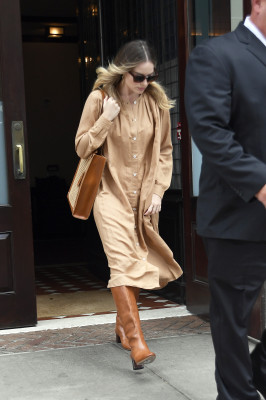 Margot Robbie Leaving her hotel in New York 10/07/2019