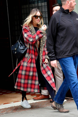 Margot Robbie Leaving her hotel in New York 10/08/2019
