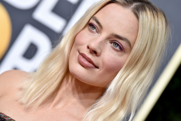 Margot Robbie - 77th Annual Golden Globe Awards (Arrival) // Jan 5 2020