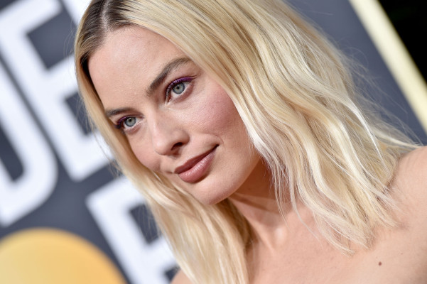 Margot Robbie - 77th Annual Golden Globe Awards (Arrival) // Jan 5 2020