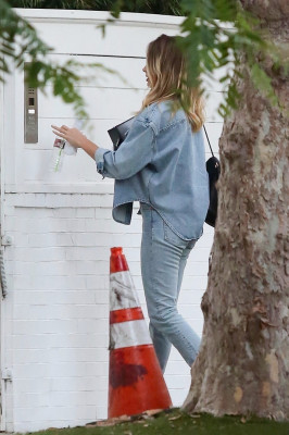 Margot Robbie - Out in Los Angeles 09/12/2019