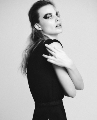Margot Robbie by Chris Colls for V Magazine (2020)