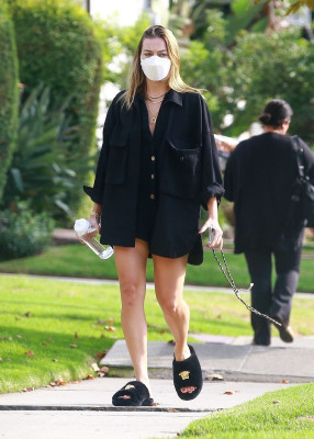 Margot Robbie - Out in Los Angeles 10/07/2021