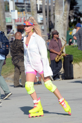 Margot Robbie - &#039;Barbie&#039; Set in Los Angeles 06/27/2022