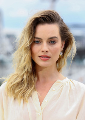 Margot Robbie - &#039;Once Upon A Time... In Hollywood&#039; Photocall London 07/31/19