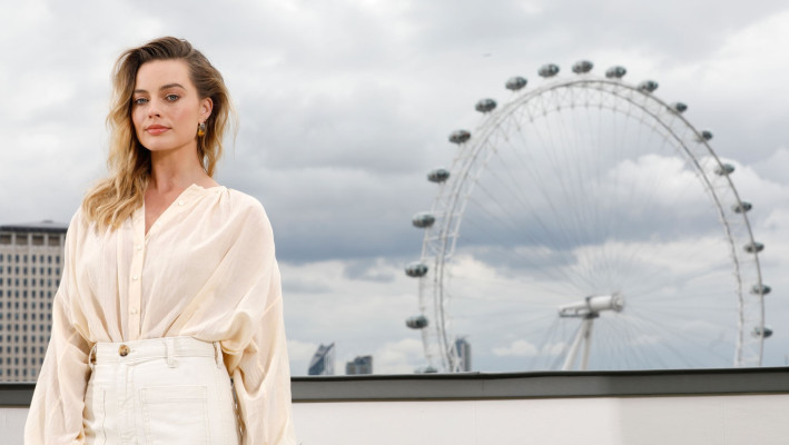 Margot Robbie - &#039;Once Upon A Time... In Hollywood&#039; Photocall London 07/31/19
