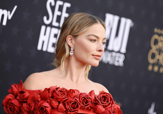 Margot Robbie at 29th Annual Critics Choice Awards in Santa Monica 01/14/24