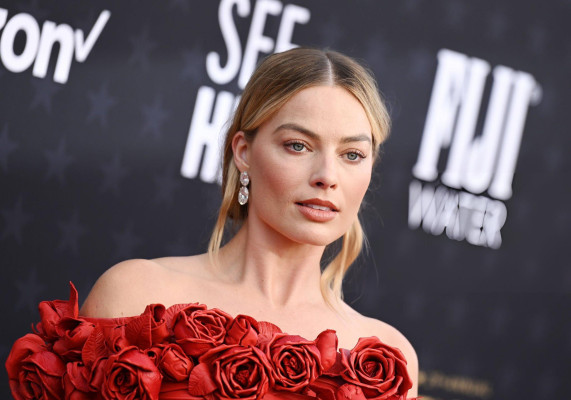 Margot Robbie at 29th Annual Critics Choice Awards in Santa Monica 01/14/24