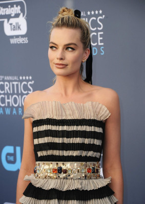 Margot Robbie – 2018 Critics’ Choice Awards