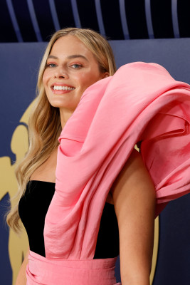 Margot Robbie - 30th Annual Screen Actors Guild Awards in Los Angeles, 02/24/24