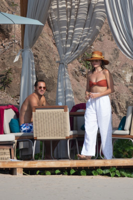 Margot Robbie - Puerto Vallarta, Mexico | June 15, 2021