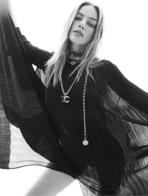 Margot Robbie for Chanel 31 Rue Cambon (2022)