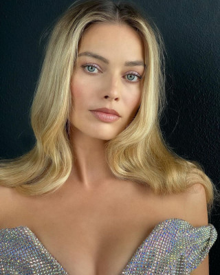 Margot Robbie – 2024 Aacta Awards in Gold Coast Photoshoot