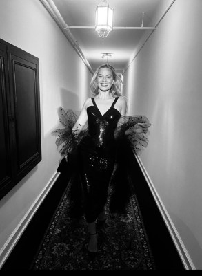 Margot Robbie – Golden Globe Awards Afterparty Photoshoot, January 2024
