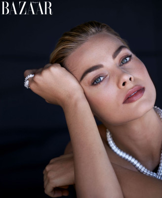 Margot Robbie – Harper’s Bazaar Magazine December 2018 / January 2019