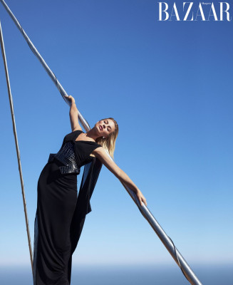 Margot Robbie – Harper’s Bazaar Magazine December 2018 / January 2019