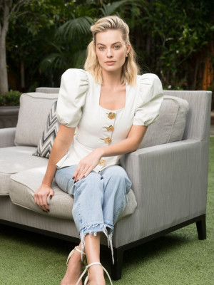Margot Robbie – Photoshoot for USA Today 2018