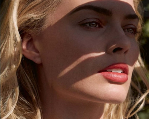 Margot Robbie – Porter Photoshoot 2018