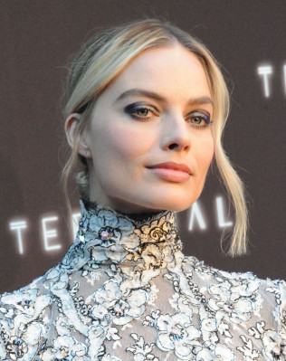 Margot Robbie – “Terminal” Premiere in Hollywood