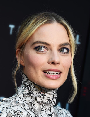 Margot Robbie – “Terminal” Premiere in Hollywood