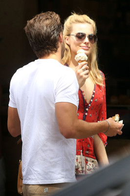Margot Robbie pic #813246
