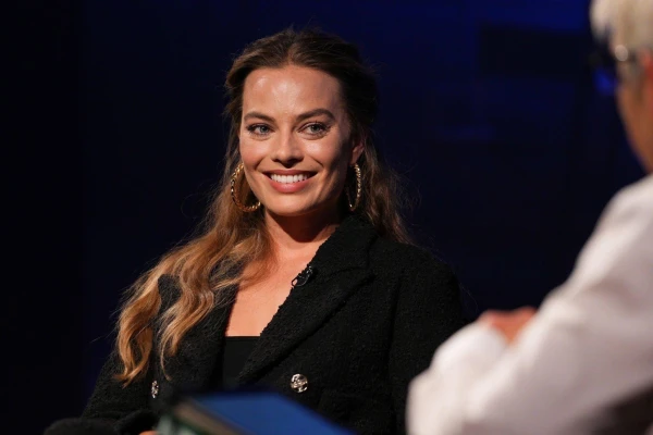 Margot Robbie - BAFTA: A Life in Pictures (Inside) 11/22/2022