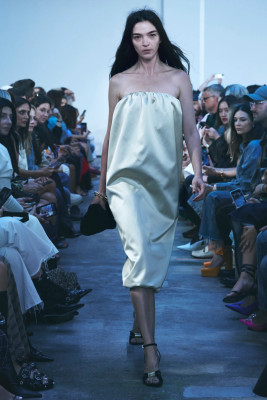 Khaite Spring/Summer 2023 Fashion Show in New York