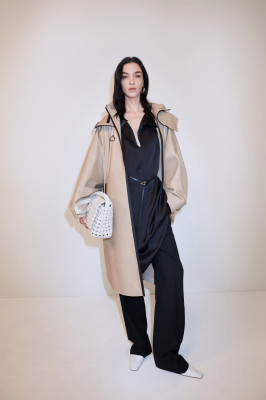 Maria Carla Boscono - Bottega Veneta Resort 2020 Collection