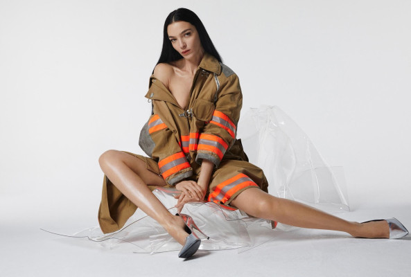 Mariacarla Boscono - 032c Magazine #34 Spring/Summer 2018 by Thomas Lohr