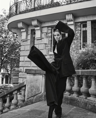 Maria Carla Boscono ~ Harper’s Bazaar Italia 09.2023 by Nathaniel Goldberg