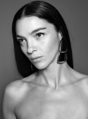 Mariacarla Boscono - 032c Magazine #34 Spring/Summer 2018 by Thomas Lohr