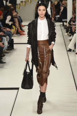 Maria Carla Boscono - Tod’s Runway Fall/Winter Fashion Show in Milan