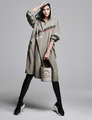 Maria Carla Boscono - Karl Lagerfeld Spring/Summer 2020 Collection