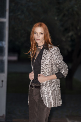 Maria Carla Boscono - Elle Italia 2019