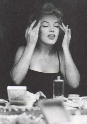 photo 25 in Marilyn gallery [id69287] -0001-11-30 00:00:00