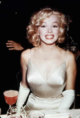 photo 3 in Marilyn gallery [id136607] 2009-02-24 00:00:00