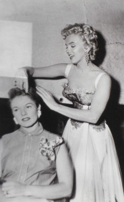 photo 13 in Marilyn Monroe gallery [id436679] 2011-11-17 00:00:00
