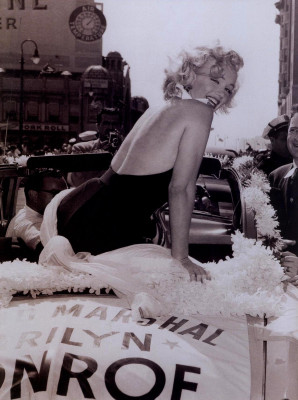 photo 25 in Marilyn Monroe gallery [id436697] 2011-11-17 00:00:00