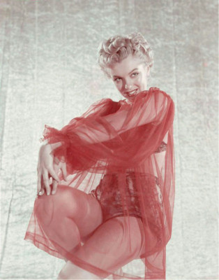 Marilyn Monroe pic #392257