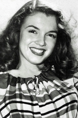 Marilyn Monroe pic #392258