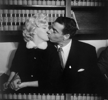 photo 25 in Marilyn Monroe gallery [id482438] 2012-03-19 00:00:00