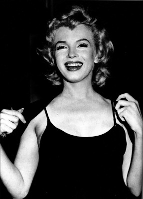 photo 9 in Marilyn Monroe gallery [id275005] 2010-06-25 00:00:00