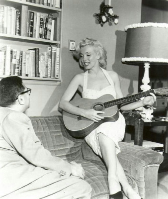 photo 10 in Marilyn Monroe gallery [id513852] 2012-05-21 00:00:00
