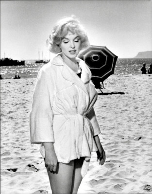 photo 19 in Marilyn Monroe gallery [id385105] 2011-04-18 00:00:00