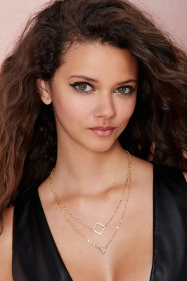 Marina Nery - Nasty Gal