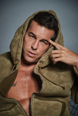 Antonio Banderas & Mario Casas