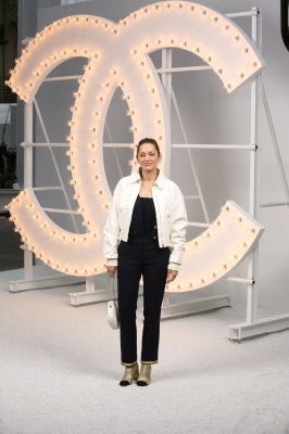 Marion Cotillard – Chanel Womenswear Spring Summer 2021 Fashion Show in Paris 