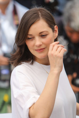 Marion Cotillard – ‘Ismael’s Ghosts’ Photocall at 70th Cannes Film Festival